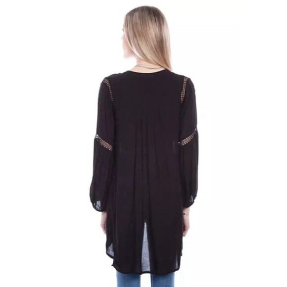 FREE PEOPLE Black Just the Two of Us Crochet Lace Inset High Low Tunic Top XS - Picture 4 of 15